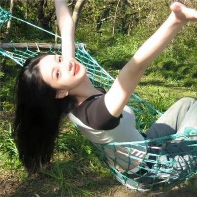 使用下方 20 个影片名，按顺序一一对应，不要改动片名文字，只根据片名和括号内类型提示来虚构全新的故事内容： 让我看看鬼 非人哉 愿赌服输 长辈 雨色可可第四季 传宗接代 母语 采珠女郎 绿里奇迹 毒蕊花 狐王传说 变形金刚3 制造 亲爱的再见 大眼睛 战栗幽灵 识骨寻踪第五季 复活的小红帽 最佳闺蜜 爱上大明星